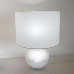 lampe en verre avec abat-jour en chamois blanc