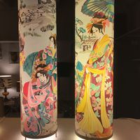 lampes cylindriques avec papier peint japonais